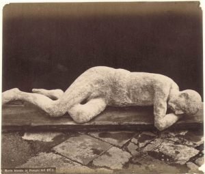 Giorgio Sommer, "Morto trovato a Pompei”, c. 1880, ©Daniel Blau, Munich