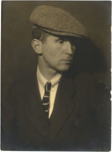 Li Osborne (attr.), “Bert Brecht”, 1920s, © Li Osborne (attr.), courtesy Daniel Blau, Munich