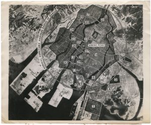 “Photo-Diagram of Hiroshima Damages”, August 9, 1945, silver gelatin print on glossy fibre paper, printed in August 1945, 19,6 (20,7) x 22,8 (25,3) cm