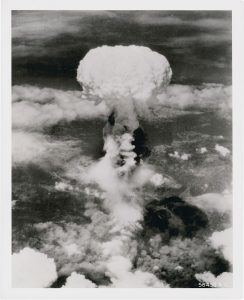 “Mushroom Cloud Over Nagasaki”, August 9, 1945, silver gelatin print on glossy fibre paper, 23,5 (25,4) x 18,7 (20,6) cm