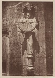 Louis Alphonse Poitevin, "Angel with a Sundial Photographed at 11am, Chartres, From a Negative by Paul Berthier", 1856-1857, photolithograph, 26,0 (54,8) x 18,5 (36,0) cm, © Daniel Blau, Munich