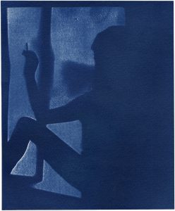 Manon Martsch (*1999) "Einsichten in Aussichten", 2021 cyanotype on watercolor paper 16,3 x 19,9 cm