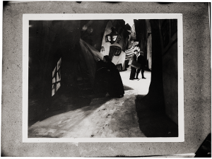 Unidentified Photographer, "n.t. (Film-Stills from "Das Cabinet des Dr. Caligari"), 1920